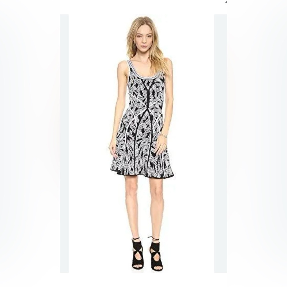 Diane Von Furstenberg Women’s Ilsa Dress, Panther Lace Black Size P (0-2)